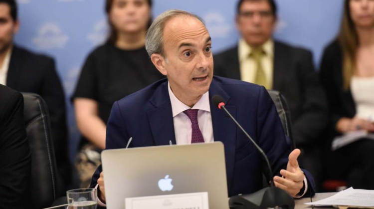 Carlos Torrendell, secretario de Educación.