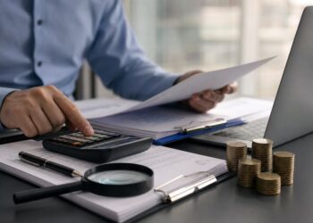 Casi 59.000 empresas enfrentan problemas para pagar sus deudas bancarias