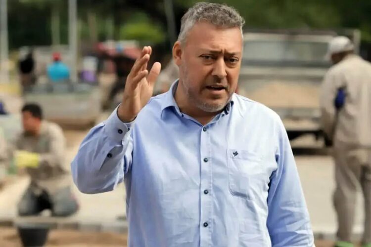 Claudio Sebastián Farías, exintendente de Cruz del Eje, fue condenado a tres años de prisión de ejecución condicional por hechos de violencia de género contra su expareja y deberá pagarle una reparación económica de $35 millones.