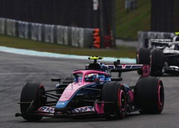 Colapinto remontó en Malasia, pero una mala estrategia de Alpine lo dejó fuera de los puntos Colapinto remontó en Malasia, pero una mala estrategia de Alpine lo dejó fuera de los puntos