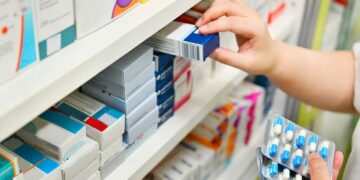 Córdoba rechazó el recorte de medicamentos de Nación y alertó por el impacto en los dispensarios