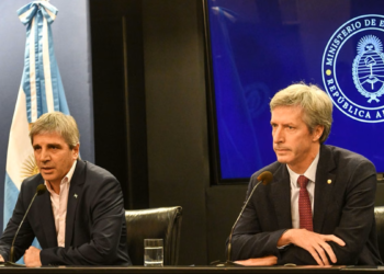 Crece el escándalo por las operaciones con el oro del Banco Central
