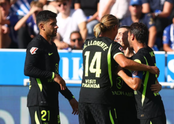 El “Cuti” Romero convirtió de cabeza para el Atlético Madrid.