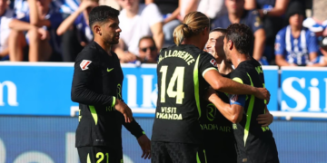 El “Cuti” Romero convirtió de cabeza para el Atlético Madrid.