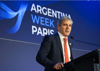 El Gobierno lanzó un plan que pone a la venta la ciudadanía argentina El Gobierno lanzó un plan que pone a la venta la ciudadanía argentina