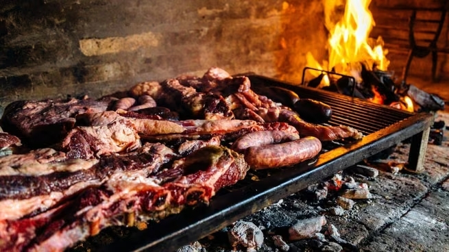 El consumo de carne vacuna cayó a su nivel más bajo en más de un siglo La producción bovina se mantiene estancada mientras crece la oferta de carnes alternativas.