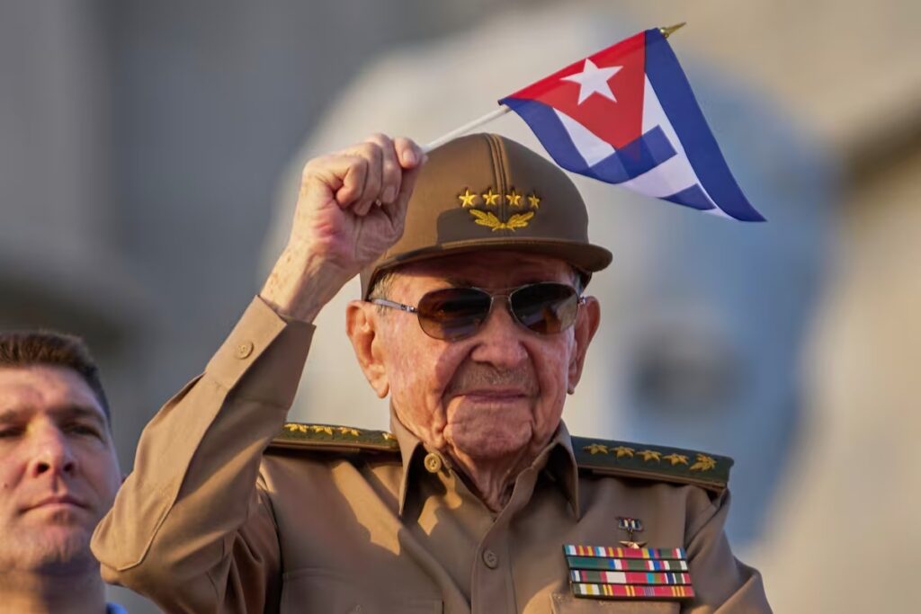 Estados Unidos emitió una orden de arresto contra Raúl Castro Estados Unidos emitió una orden de arresto contra Raúl Castro