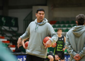 El regreso de Leo Gutiérrez a Atenas: presión, identidad y el sueño de volver a pelear arriba El regreso de Leo Gutiérrez a Atenas: presión, identidad y el sueño de volver a pelear arriba