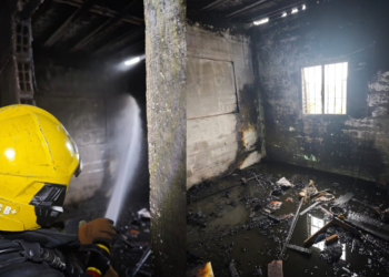 Incendio en Guiñazú: siete personas fueron asistidas y dos internadas