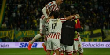 Instituto recibe a Deportivo Riestra con la ilusión de clasificar a una copa internacional