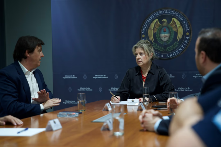 La Agencia Federal de Emergencias coordinó instancias de trabajo con provincias, y activó mecanismos del SINAGIR.