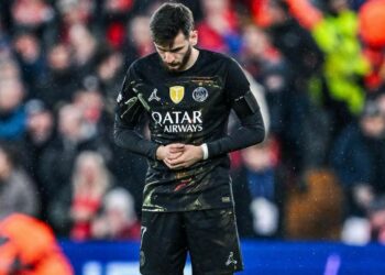 La carta de Kvaratskhelia tras sufrir una grave lesión ligamentaria