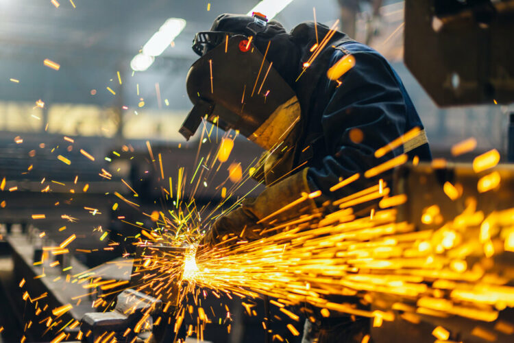 La industria metalúrgica sigue en caída y en Córdoba el acumulado llega al 9,5% La recesión productiva ya se traslada al mercado de trabajo: la industria metalúrgica de Córdoba perdió 2.121 empleos formales en el último año.
