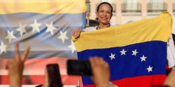 La oposición anunció un gran acuerdo nacional y ratificó a Corina Machado como líder