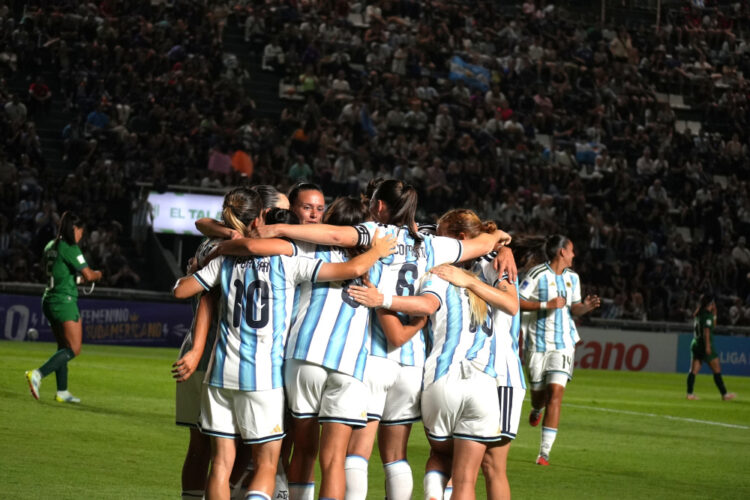 La selección argentina femenina reinaugurará el Único de La Plata ante Alemania