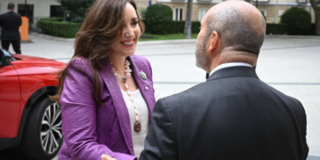 La vicepresidenta Victoria Villarruel viajó a España.