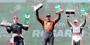 Lambiris dominó de punta a punta y festejó en el regreso de la máxima a Rosario Lambiris dominó de punta a punta y festejó en el regreso de la máxima a Rosario