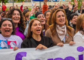 Victoria Flores, Myriam Prunotto y Liliana Montero (de izquierda a derecha) durante el Encuentro Plurinacional en Córdoba. Foto: vía @tori_flores.
