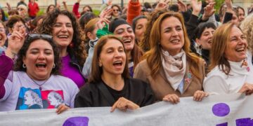 Las voces del oficialismo cordobés tras el Encuentro Plurinacional Victoria Flores, Myriam Prunotto y Liliana Montero (de izquierda a derecha) durante el Encuentro Plurinacional en Córdoba. Foto: vía @tori_flores.