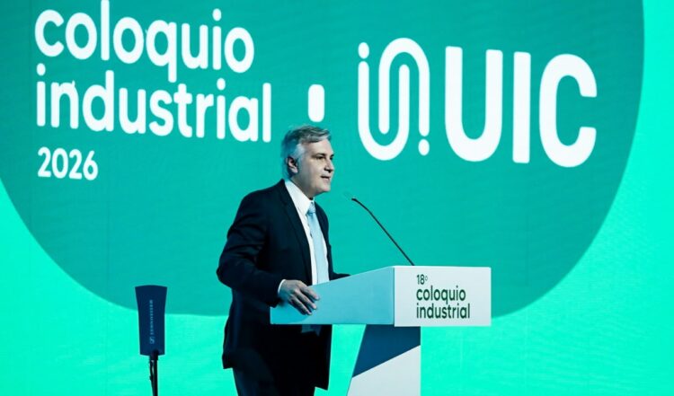 El gobernador pidió un salvataje para las pequeñas y medianas empresas  y una Ley para las autopartes.