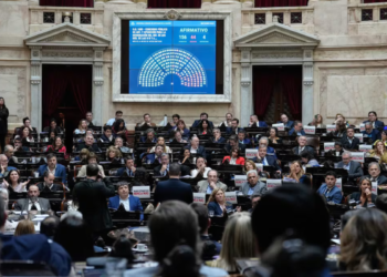Diputados debate una mega sesión por tierras, discapacidad y endeudamiento familiar Diputados debate una mega sesión por tierras, discapacidad y endeudamiento familiar