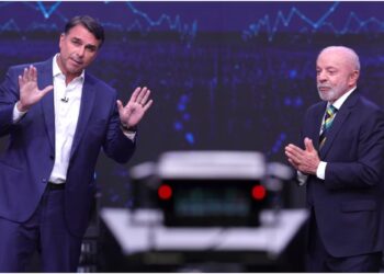 Lula y Flávio Bolsonaro empatan con el 50% de los votos Lula y Flávio Bolsonaro empatan con el 50% de los votos