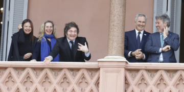 El presidente Javier Milei llega a Casa Rosada.