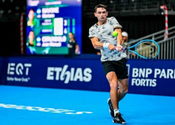Mariano Navone le ganó a Juanma Cerúndolo y está en la segunda ronda del ATP de Bruselas