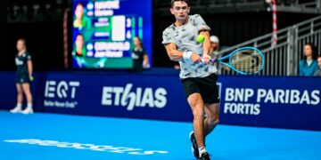 Mariano Navone le ganó a Juanma Cerúndolo y está en la segunda ronda del ATP de Bruselas
