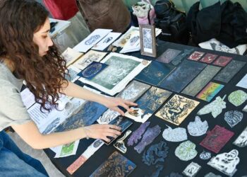 MicroMacro: Tres jornadas de arte y charlas