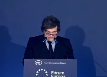 Milei calificó de “impresentable y dictador” al presidente de España, Pedro Sánchez Milei en el Nueva Economía Fórum 2026, en Madrid.
