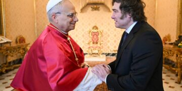 Milei sobre la salud del Papa: “Nos unimos en oración”