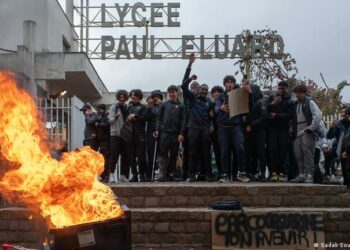 Miles de estudiantes volvieron a las calles por mejoras educativas