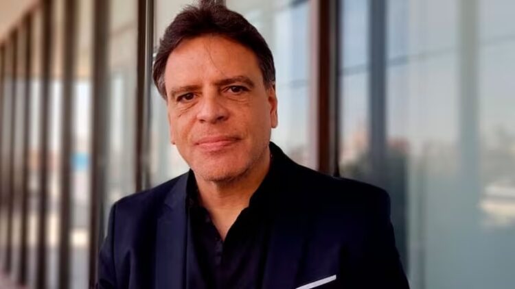 El ex ministro deberá responder por presuntos delitos de abuso sexual, privación ilegítima de la libertad, lesiones y amenazas.