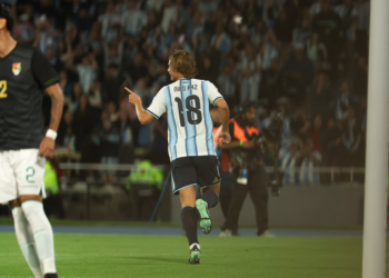 Nico Paz brilló en el amistoso ante Bolivia.