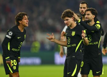 Noche de redención y doblete: Julián y Mac Allister brillaron en Europa Noche de redención y doblete: Julián y Mac Allister brillaron en Europa