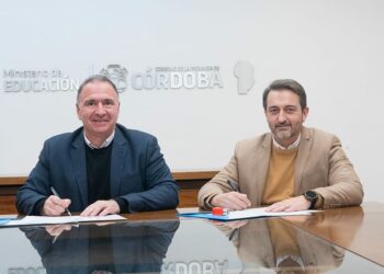 Avanza en una nueva tecnicatura superior para la industria plástica La propuesta incluirá formación en procesos industriales, reciclado y prácticas profesionalizantes.