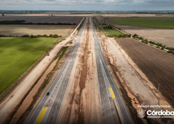 Llaryora inauguró un tramo de la Autopista 19 y destacó el empleo que genera la obra pública Llaryora inauguró un tramo de la Autopista 19 y destacó el empleo que genera la obra pública