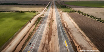 Llaryora inauguró un tramo de la Autopista 19 y destacó el empleo que genera la obra pública Llaryora inauguró un tramo de la Autopista 19 y destacó el empleo que genera la obra pública