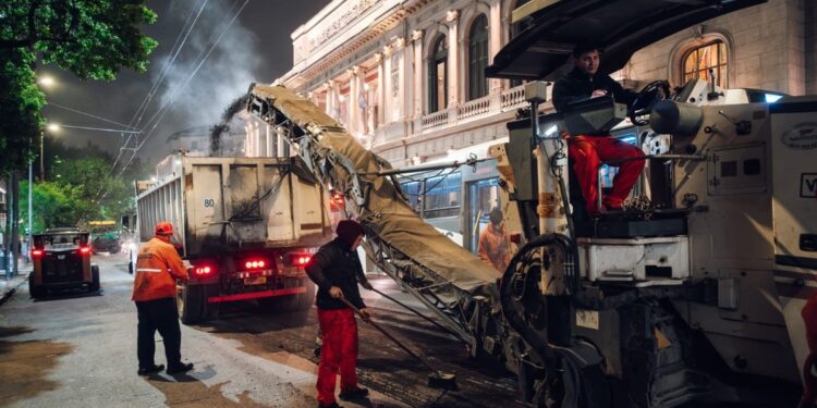 Obras viales: comienzan los trabajos nocturnos en Humberto Primo y Sarmiento