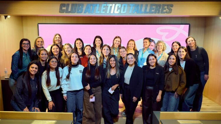 Talleres realizó una jornada de concientización por el Octubre Rosa