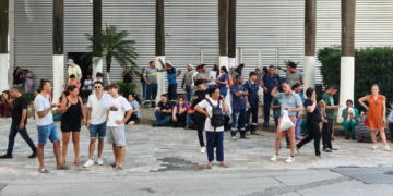 La ciudadanía ganó las calles con la esperanza de resguardarse.