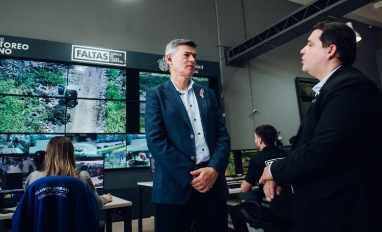 El intendente habló al presentar el nuevo sistema de drones para vigilar el arrojo de residuos.