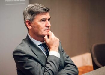 Passerini impulsa una reforma del cobro de tasas tras un fallo adverso de la Corte