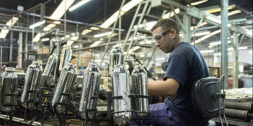 El freno a los salarios: la baja productividad detrás del estancamiento El freno a los salarios: la baja productividad detrás del estancamiento