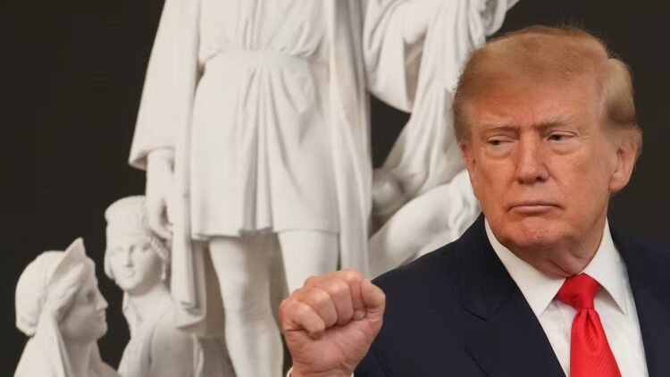Tras la entrega del Nobel de la Paz, EE.UU. impuso sanciones contra la Corte Penal Internacional Trump anunció duras sanciones contra la CPI.