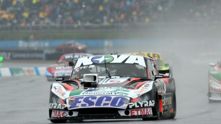 Rosario espera una fecha clave en la Copa de Oro con 51 pilotos inscriptos El Misil Matías Rossi se quedó con la primera y única edición del TC en el autódromo de Rosario.