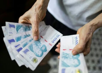 Salarios bajo presión los hogares recortan gastos para sostener la vivienda