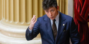 Santiago Caputo llamó a recuperar Malvinas porque el Reino Unido «está siendo colonizado por el Islam”
