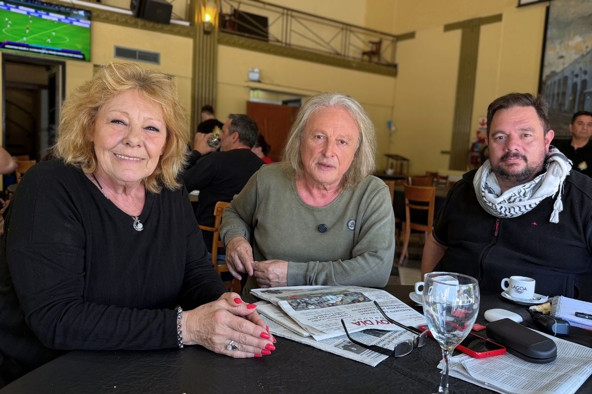 Antes de la actividad programada, "Pollo" Sobrero compartió una charla con Hoy Día Córdoba. También estuvo presente la referente de Izquierda en Córdoba, Liliana Olivero.